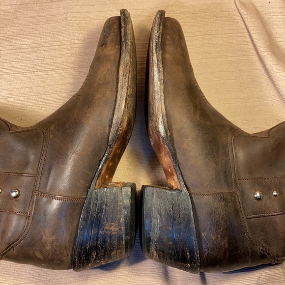 Handmade hardly worn leather studded cowboy boots - Picture 13 of 16